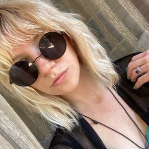 Meet your Posher, Gina